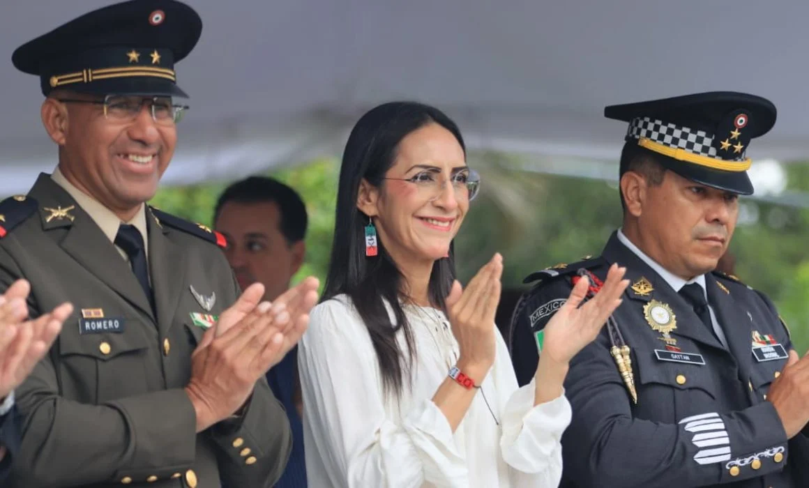 Desfile cívico militar reúne a más de 3 mil 500 participantes en Tlaquepaque